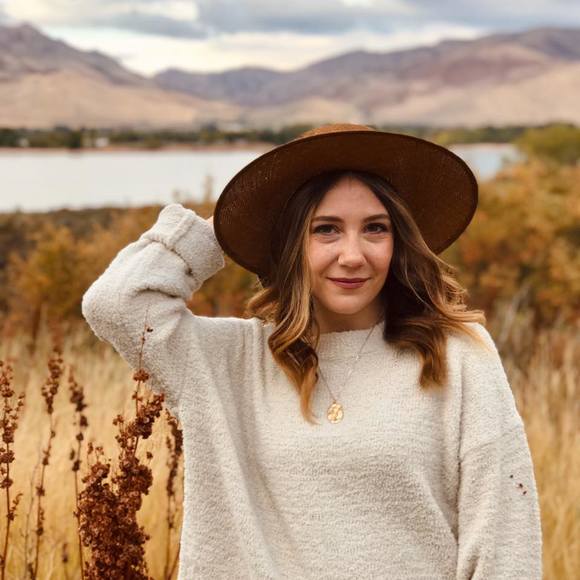 Meet your Posher, Kaitlyn - Picture 1 of 1